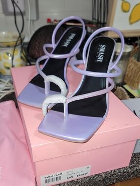 Smash Shoes Lilac Strappy Gold Square-Toe Iridescent Heeled Sandals Size 13w
